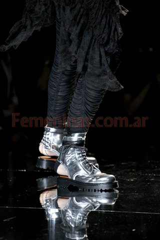 Calzado sandalias zapatos tendencia moda verano 2011 Detalles Jean Paul Gaultier